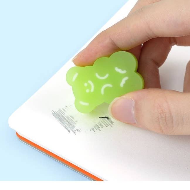 Random Gomme Gummy Bear